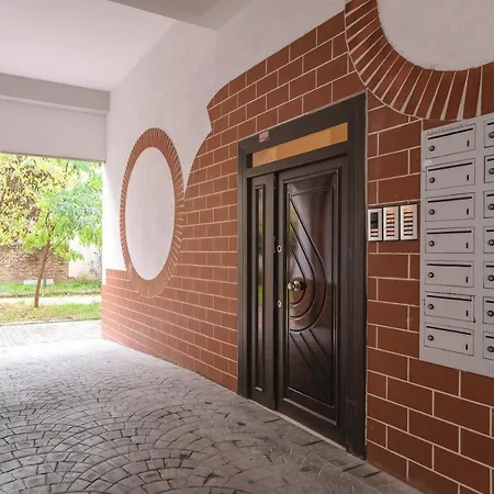 Two Steps Appartement Tirana