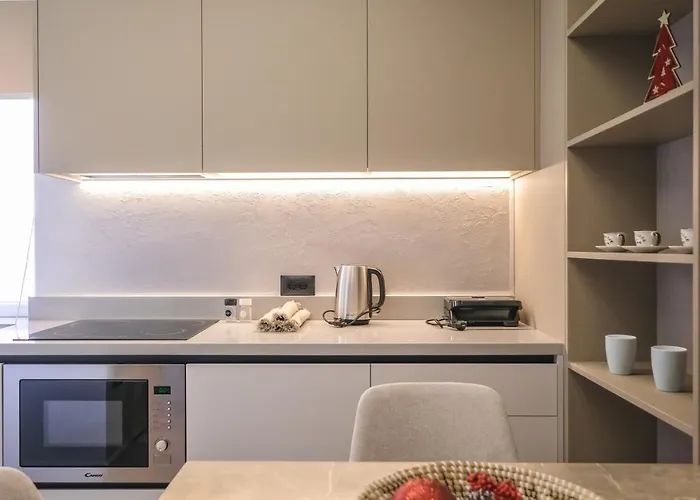 Two Steps Apartment *