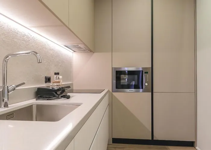 Two Steps Apartment *