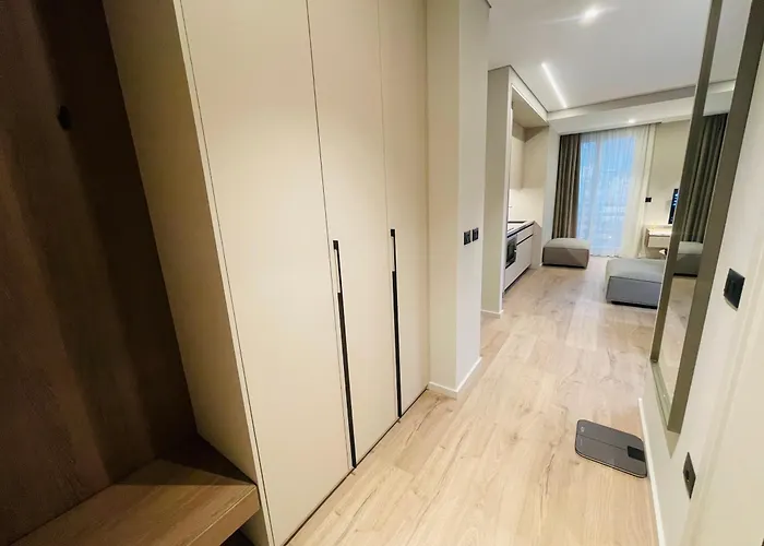 Two Steps Apartment *